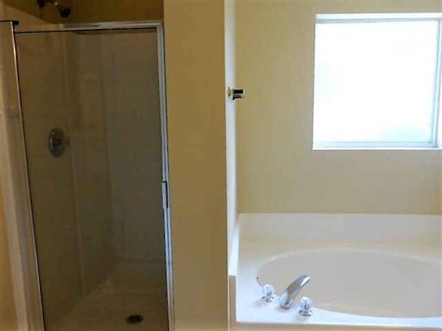 Building Photo - 13491 Ashford Wood Ct W