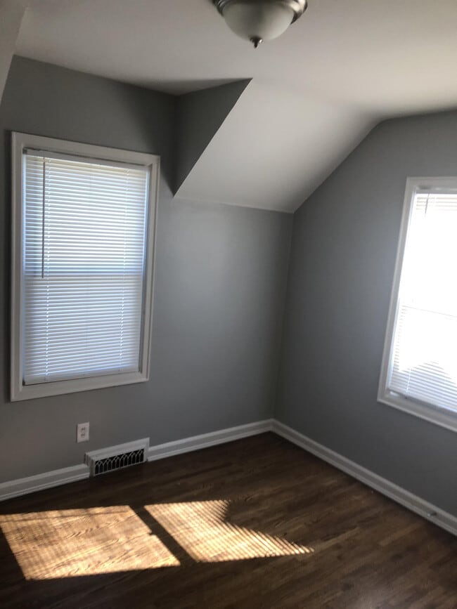 Building Photo - 4067 Paxton Blvd