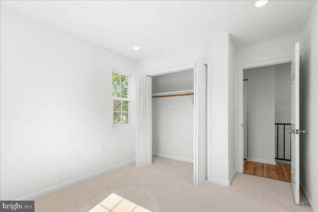 Building Photo - 239 Nottoway St SE