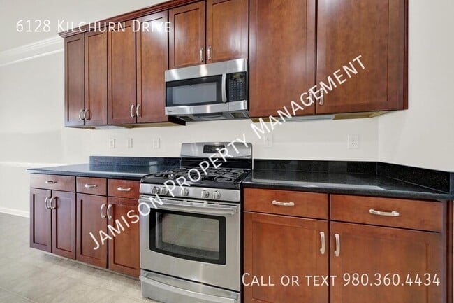 Building Photo - 6128 Kilchurn Dr