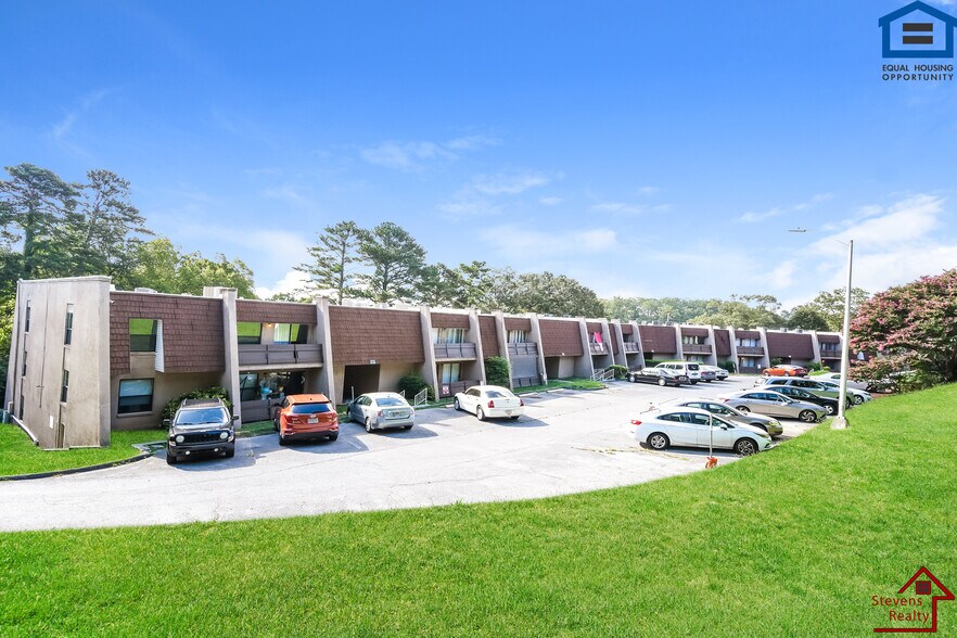 Primary Photo - 915 S Seminole Dr