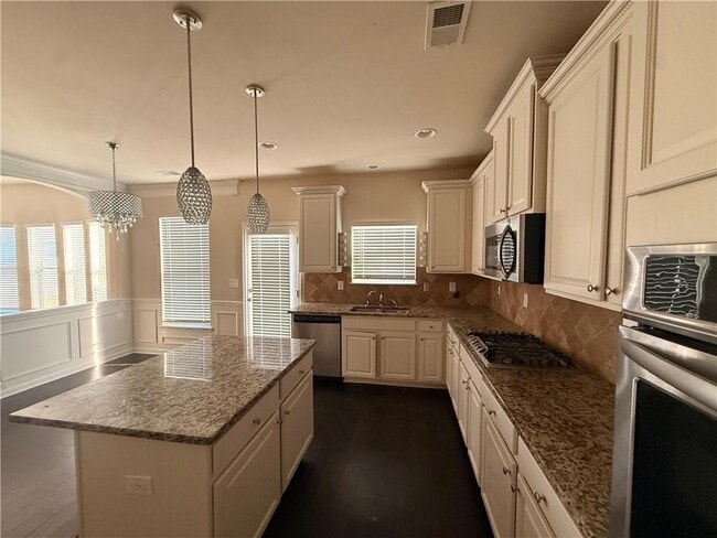 Building Photo - 1013 Autumn Dr