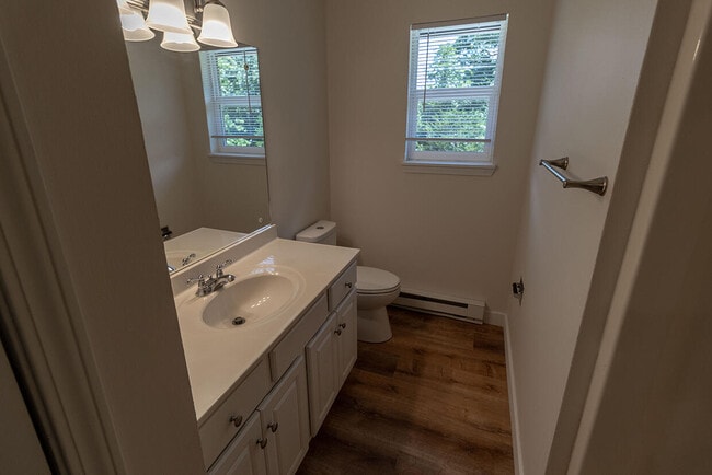 Building Photo - 3310 Belle Meade Dr