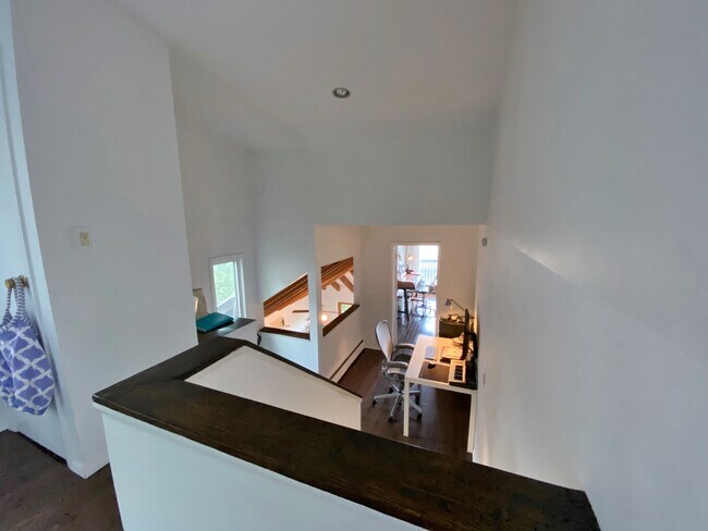 Building Photo - 16 Prospect Ave