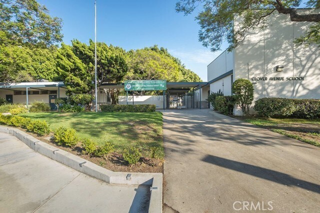 Building Photo - 3260 Military Ave