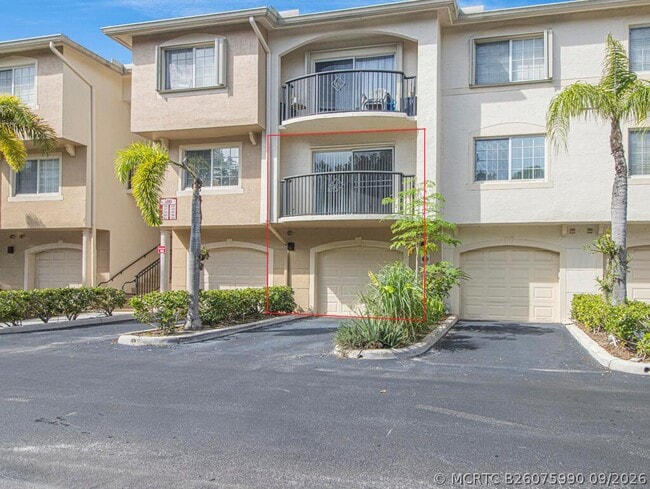 Building Photo - 500 Crestwood Ct N