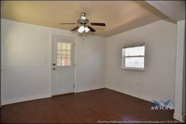 Building Photo - 3 bedroom in El Paso TX 79912