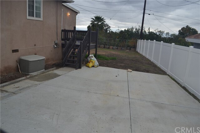 Building Photo - 16351 Fred St