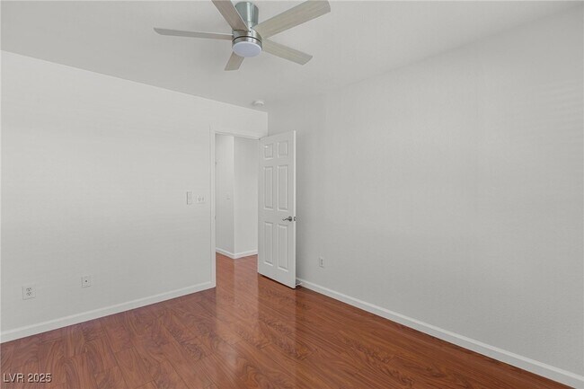 Building Photo - 11135 Alora St
