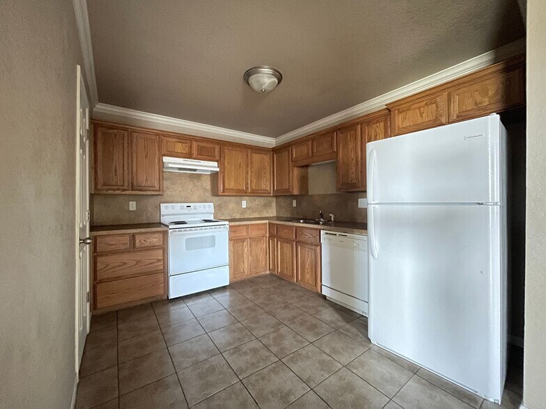 Building Photo - 1109 Powder River Dr