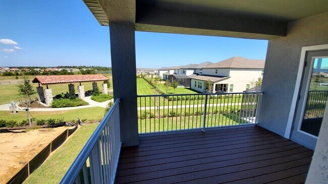 Building Photo - 9918 Summerlake Groves St