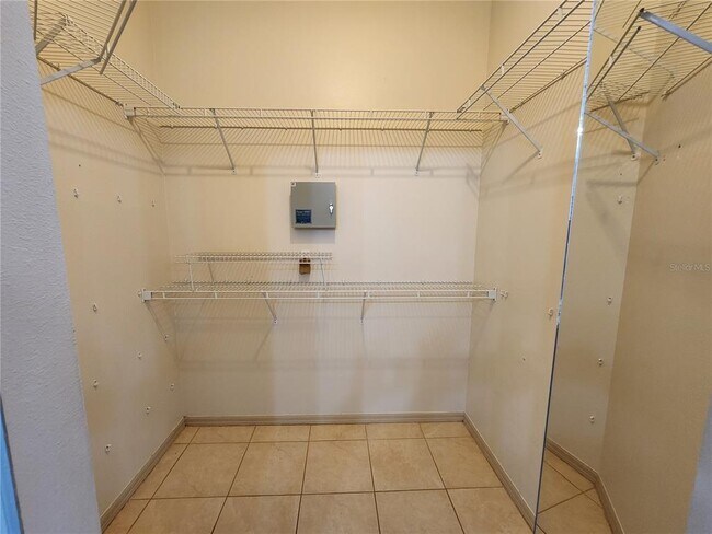 Building Photo - 2303 Laurel Pine Ln