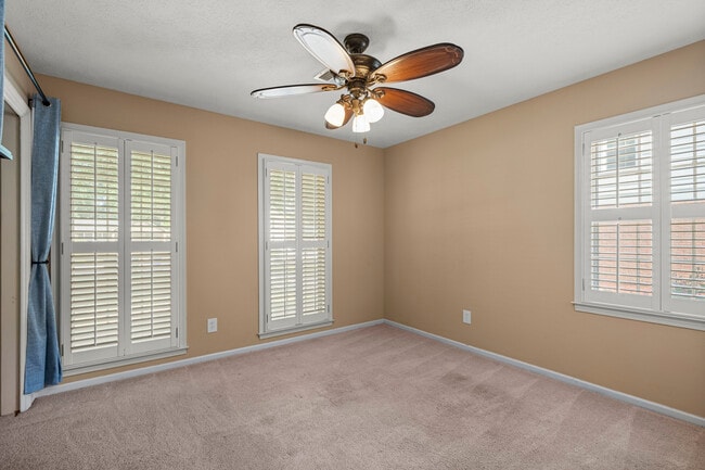Building Photo - 5827 Winvelly Dr