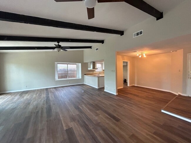 Building Photo - 3BED/2BATH Home for lease! Available Now in Live Oak!