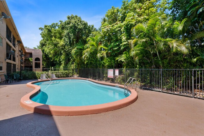 Building Photo - 2700 Coral Springs Dr