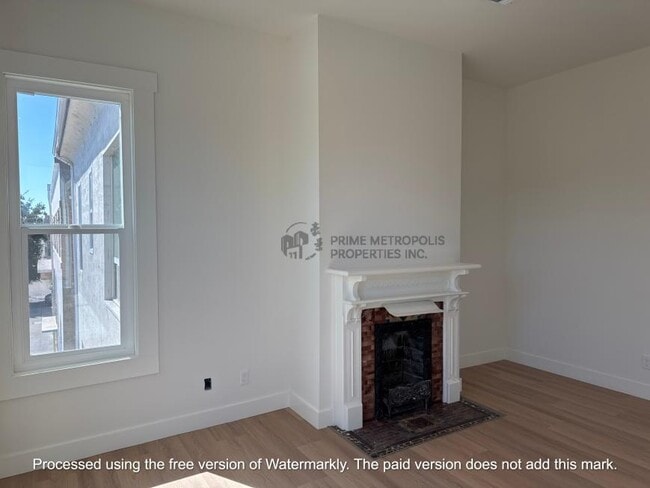 Building Photo - 3 bedroom in Oakland CA 94619
