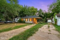 Building Photo - 2825 Essex St