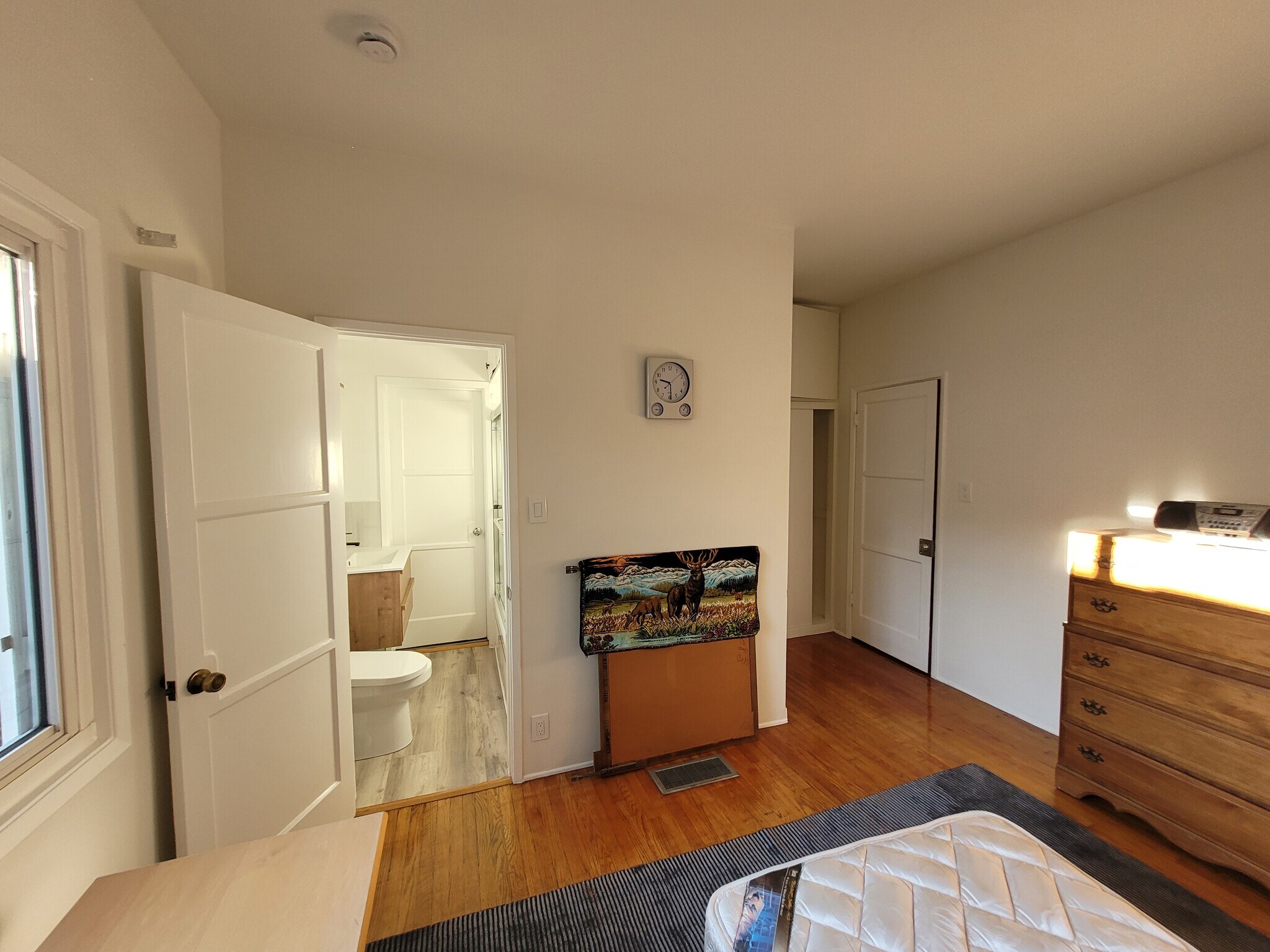 Building Photo - 10528 Ayres Ave