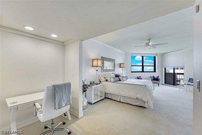 Building Photo - 6001 Pelican Bay Blvd