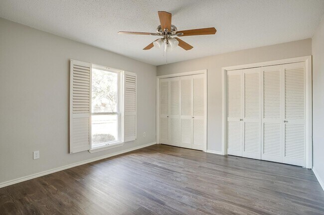 Building Photo - 4409 Altamesa Blvd