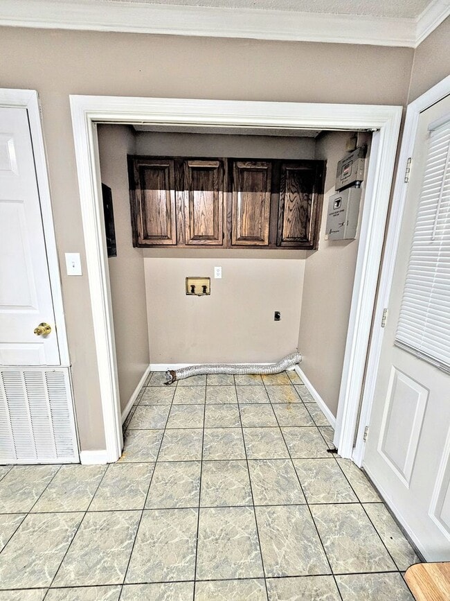 Building Photo - 2824 Wimberly Dr SW