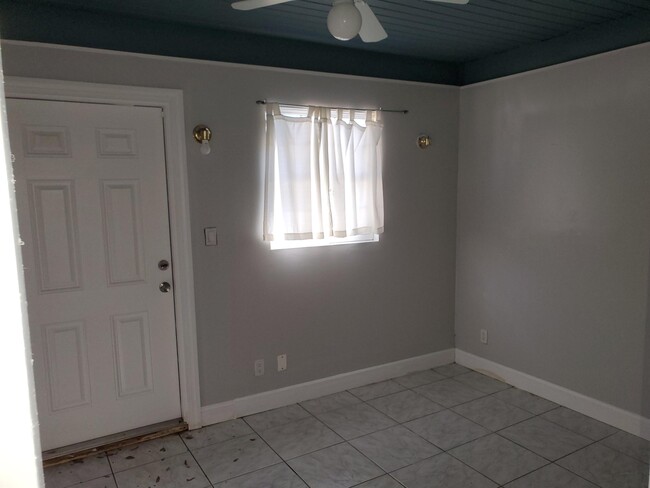 Building Photo - 11928 Atlin Dr