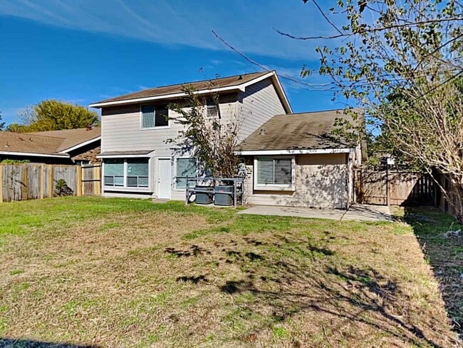 Building Photo - 7231 Pebblemill Ln