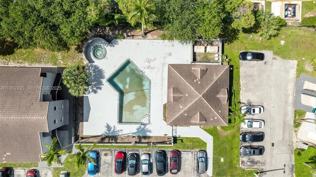 Building Photo - 7200 NW 179th St