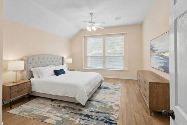 Building Photo - 13415 Highland Park Ct