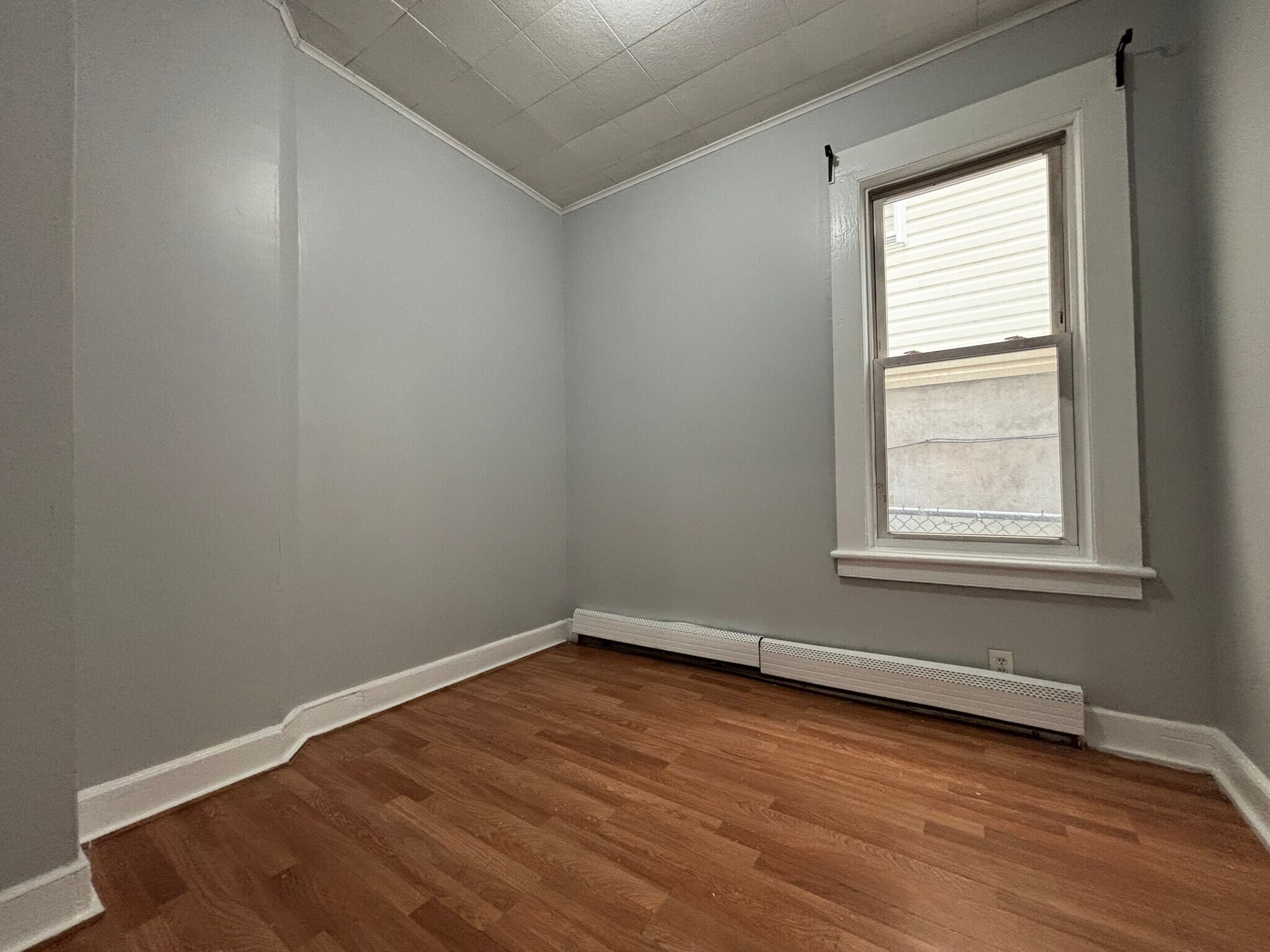 Building Photo - 144 E Jersey St
