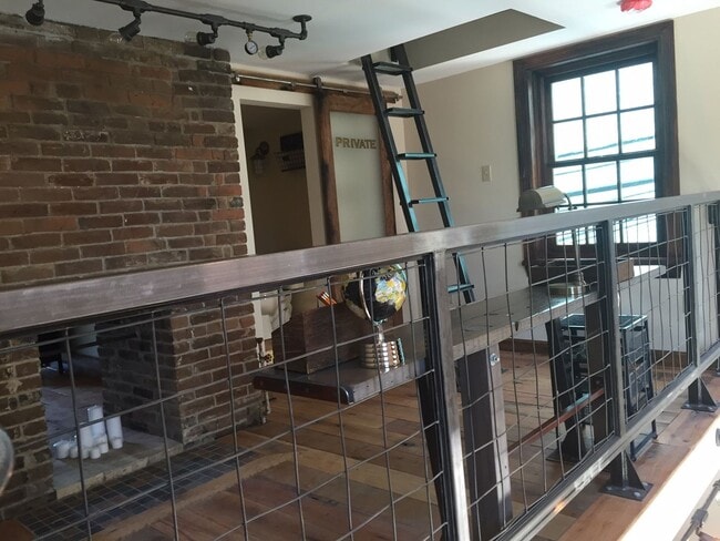 Building Photo - BEAUTIFUL, BRIGHT AND OPEN 1 BED, 1BATH  HOUSE IN HEART OF NOIRTHSIDE- AVAIL NOW!