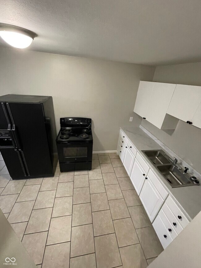 Building Photo - 622 Brewer Pl