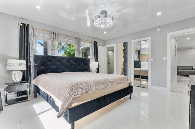 Building Photo - 4440 NE 17th Ave