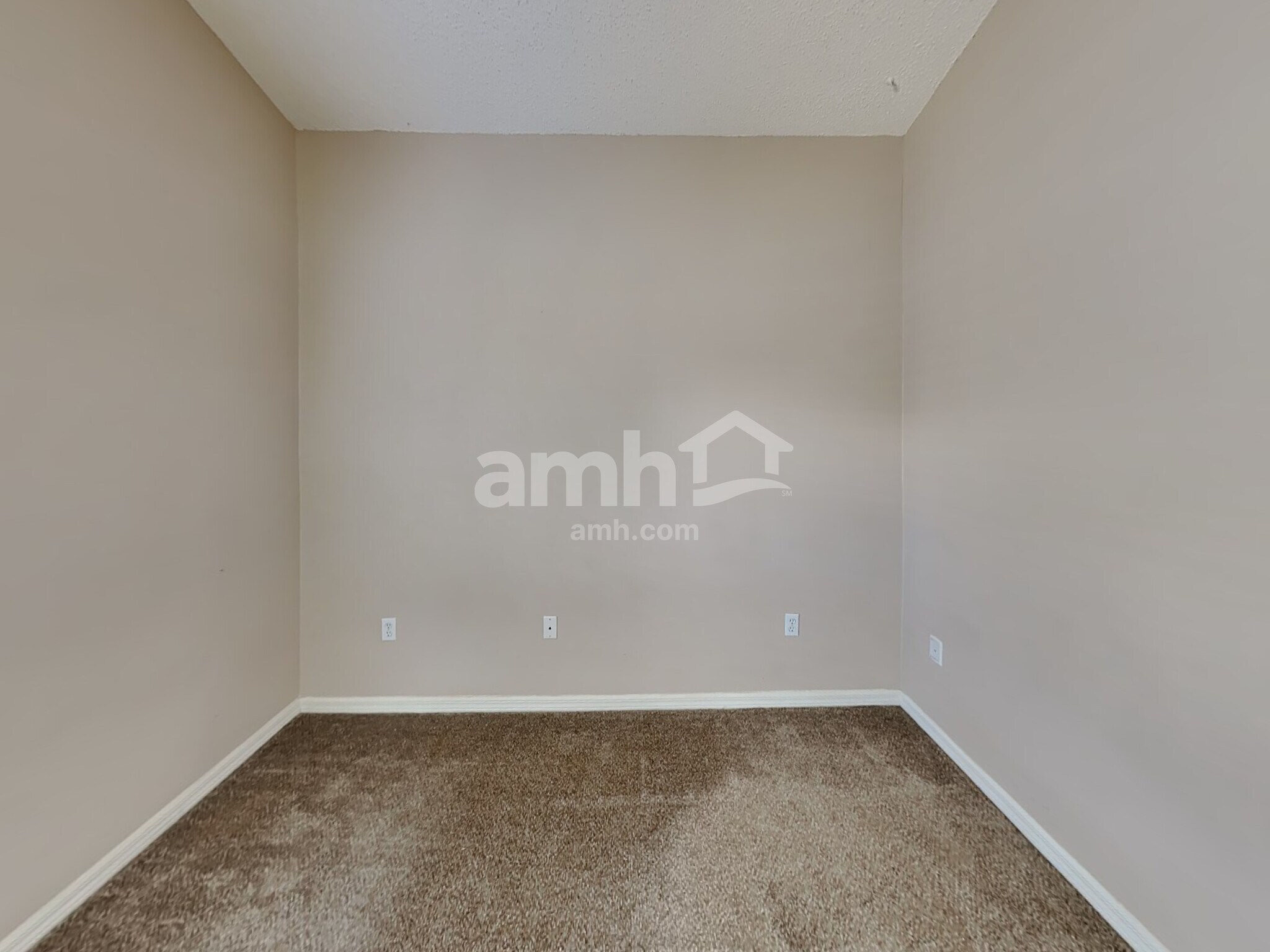 Building Photo - 5611 Brookdale Way