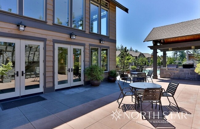 Building Photo - Stunning Renaissance at Peterkort Woods To...