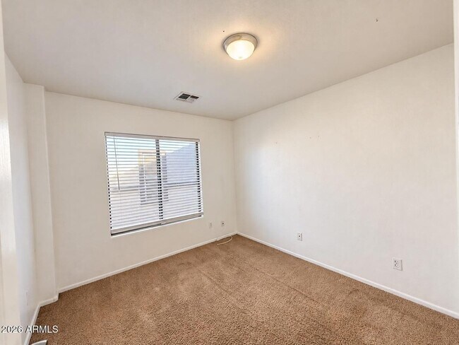 Building Photo - 8014 W Brill St