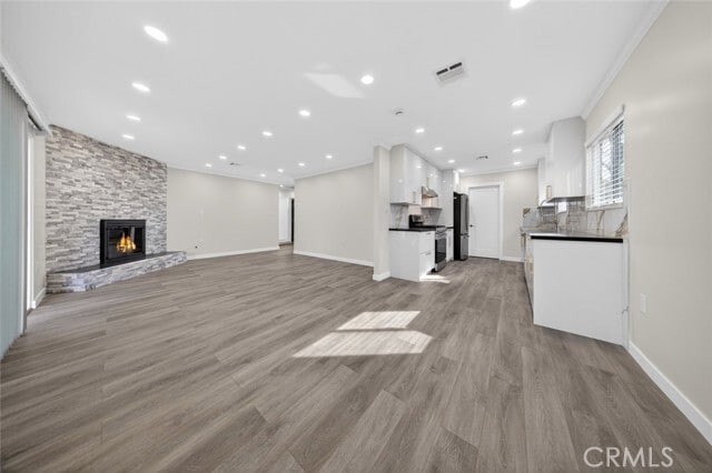 Building Photo - 15753 Cohasset St