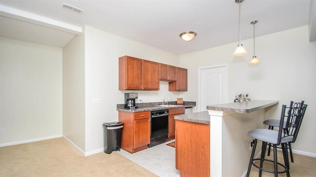 Building Photo - 2962 Hunley Dr