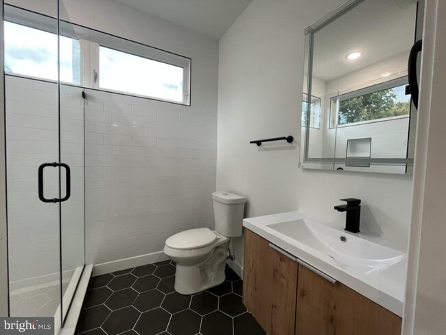 Building Photo - 2117 N 8th St