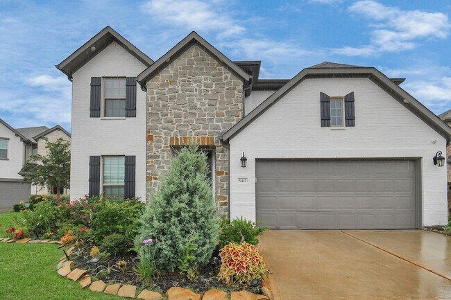 Building Photo - 5411 Cavall Rd