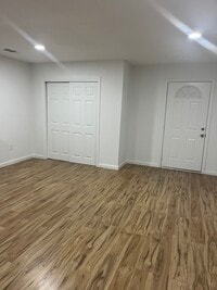 Building Photo - 5120 W Lamona Ave