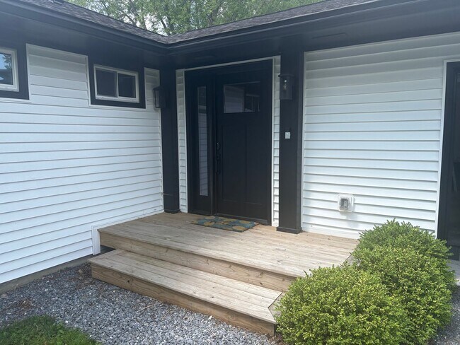Building Photo - 73 Candlewood Dr