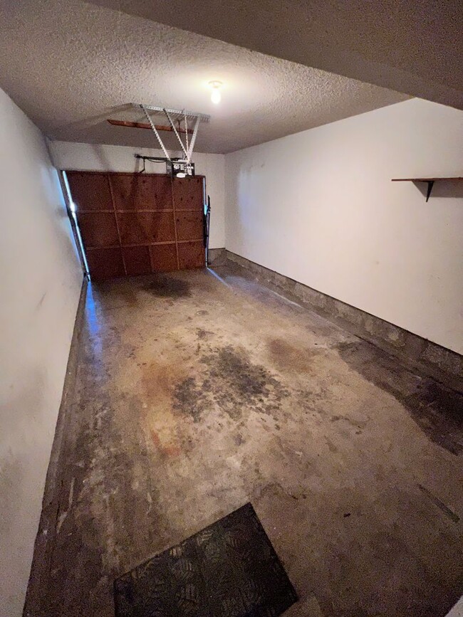 Building Photo - 2 Bed/2.5 Bath Condo at College Park Townh...