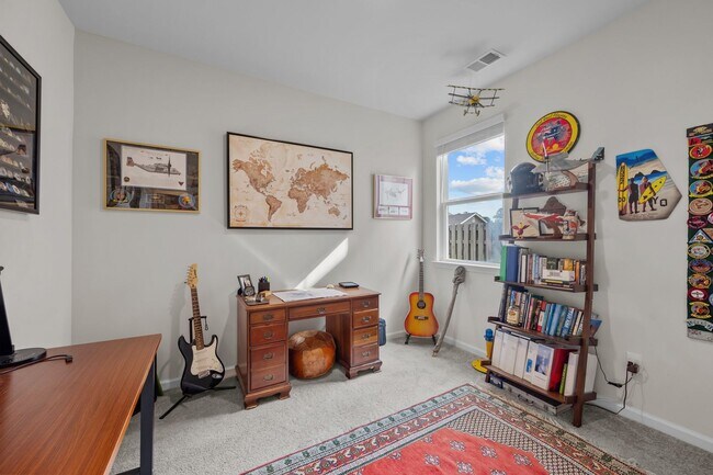 Building Photo - Home in Surf City