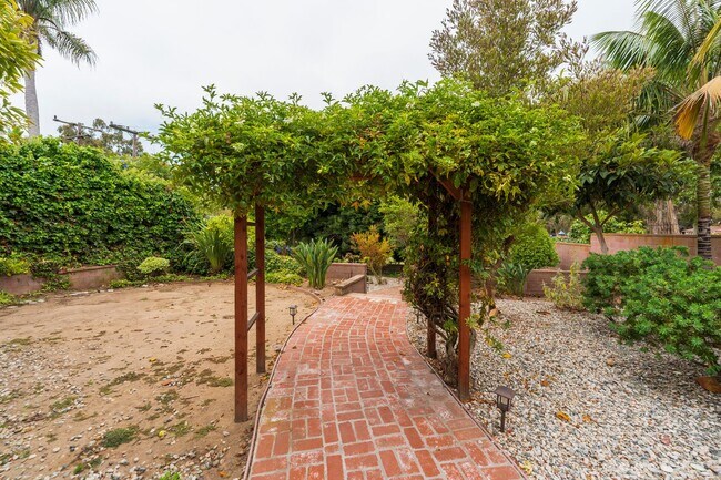 Building Photo - One-of-a-Kind Riviera Home Backing to El R...