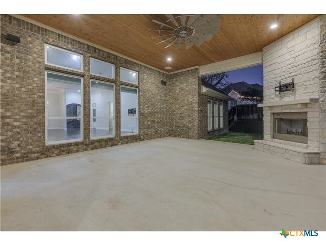 Building Photo - 1729 Las Lomas Ct