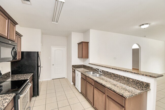 Building Photo - 11106 Panther Ct