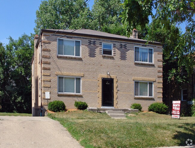 Primary Photo - 1644 Summit Rd