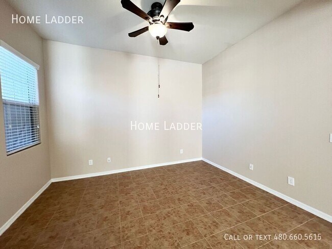 Building Photo - 6491 W Victory Way