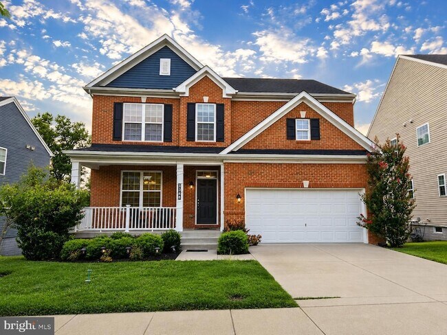 Building Photo - 3348 Burton Dr
